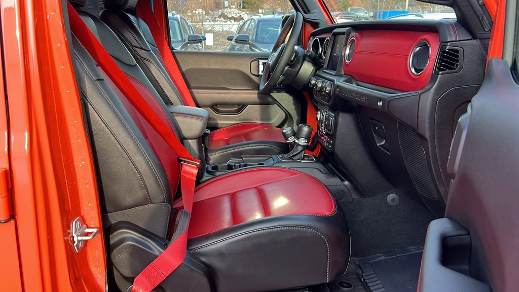 Used 2023 Jeep Wrangler Unlimited Rubicon 4xe image 14