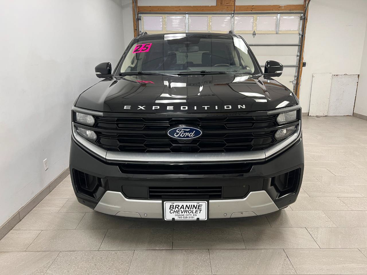 Used 2025 Ford Expedition Max Platinum AWD/4WD image 7