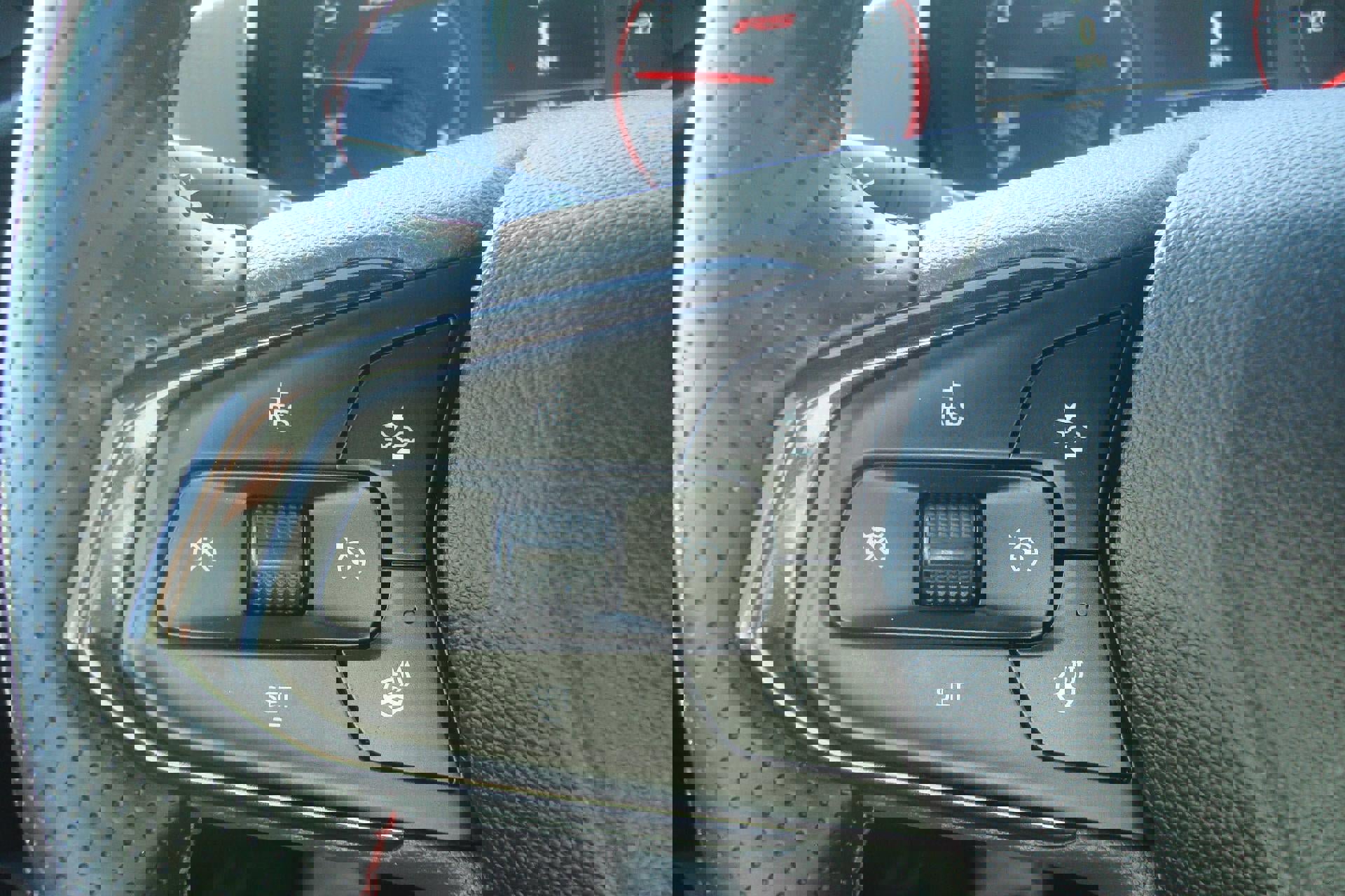 Certified 2024 Chevrolet Trax RS image 10