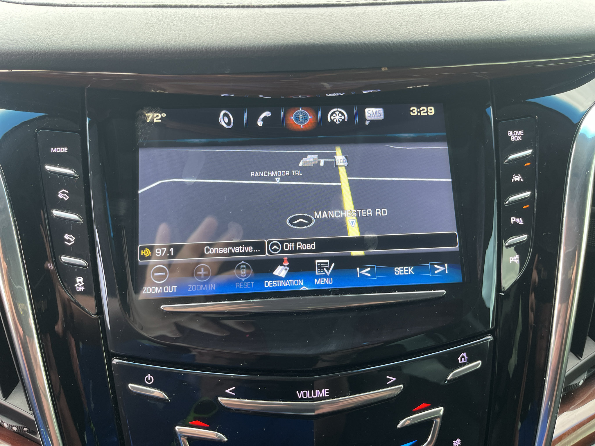Used 2018 Cadillac Escalade Premium Luxury AWD/4WD image 18