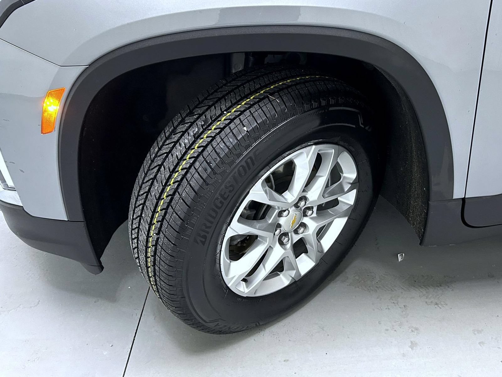 Used 2023 Chevrolet Traverse LS w/ LPO, Cargo Package AWD/4WD image 24