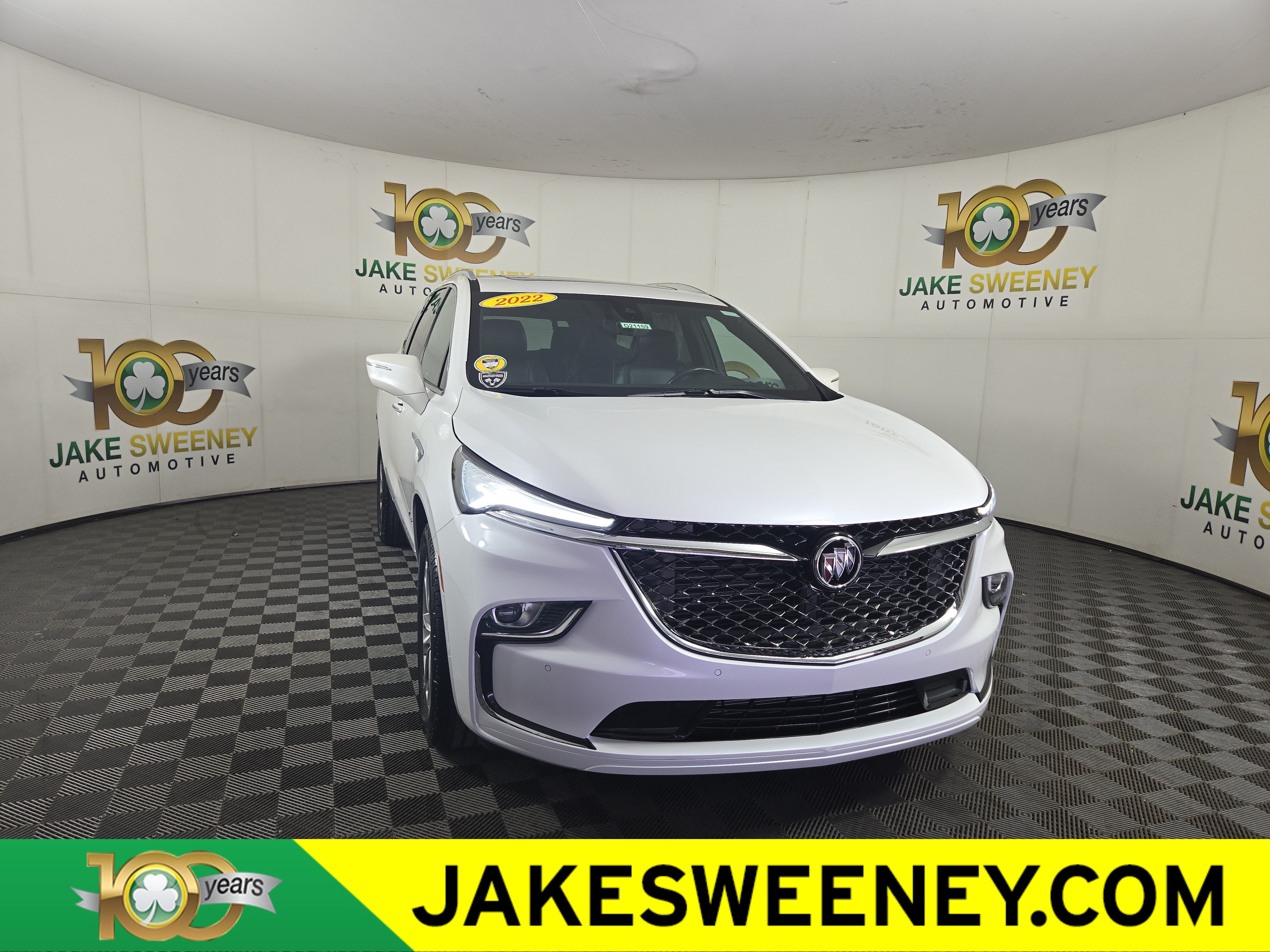Certified 2022 Buick Enclave Avenir w/ Trailering Package, 5000 lbs. AWD/4WD image 1