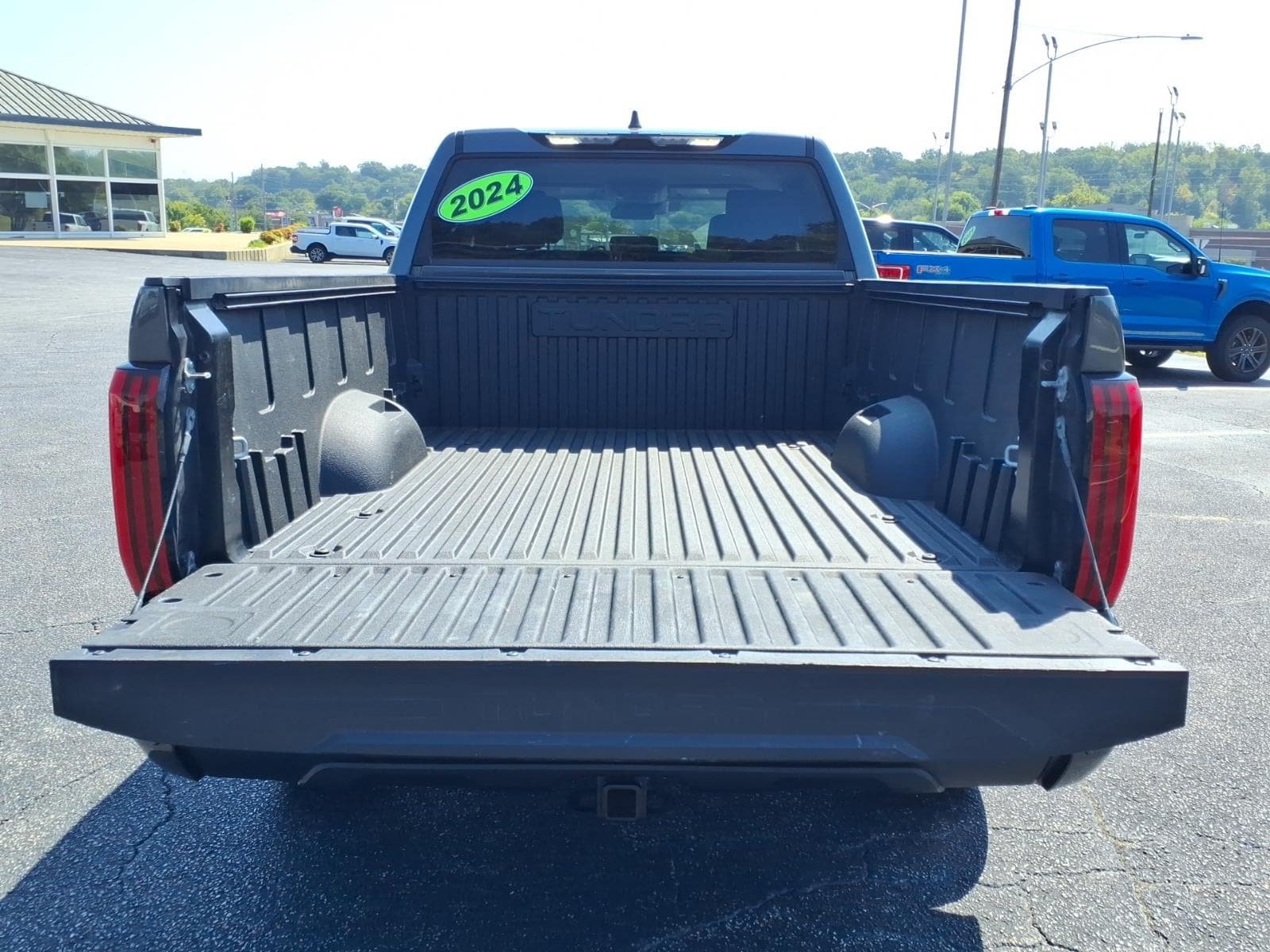 Used 2024 Toyota Tundra SR5 w/ SR5 Premium Package AWD/4WD image 11