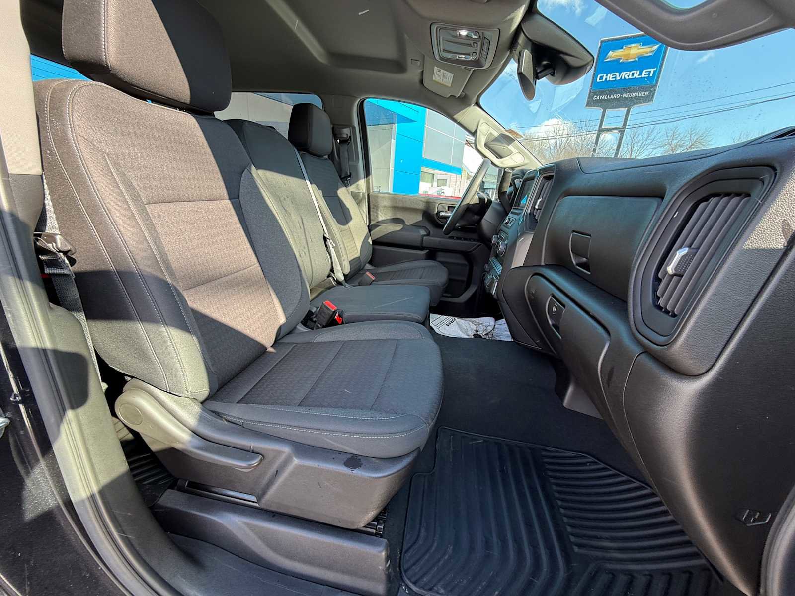 Used 2024 Chevrolet Silverado 2500 Custom w/ Custom Value Package image 34