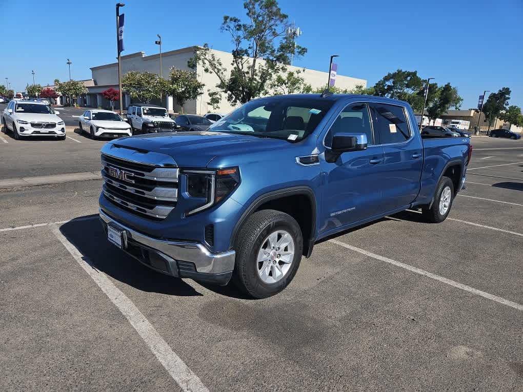 Used 2024 GMC Sierra 1500 SLE AWD/4WD image 1