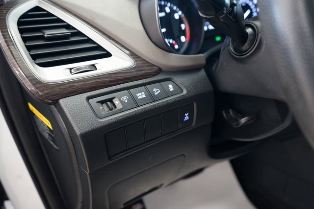 Used 2017 Hyundai Santa Fe Sport image 23