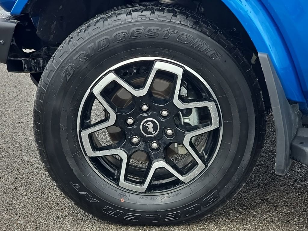 Used 2022 Ford Bronco Outer Banks image 10