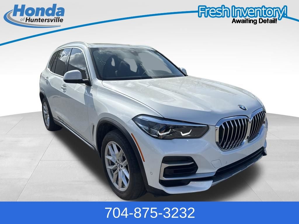Used 2023 BMW X5 xDrive40i w/ Premium Package image 1