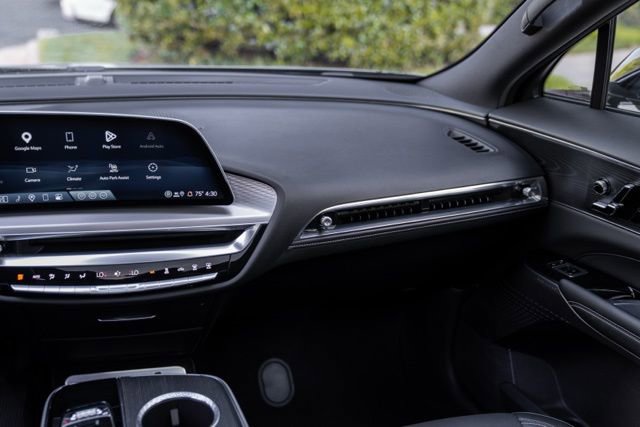 Used 2024 Cadillac Lyriq Luxury RWD image 29