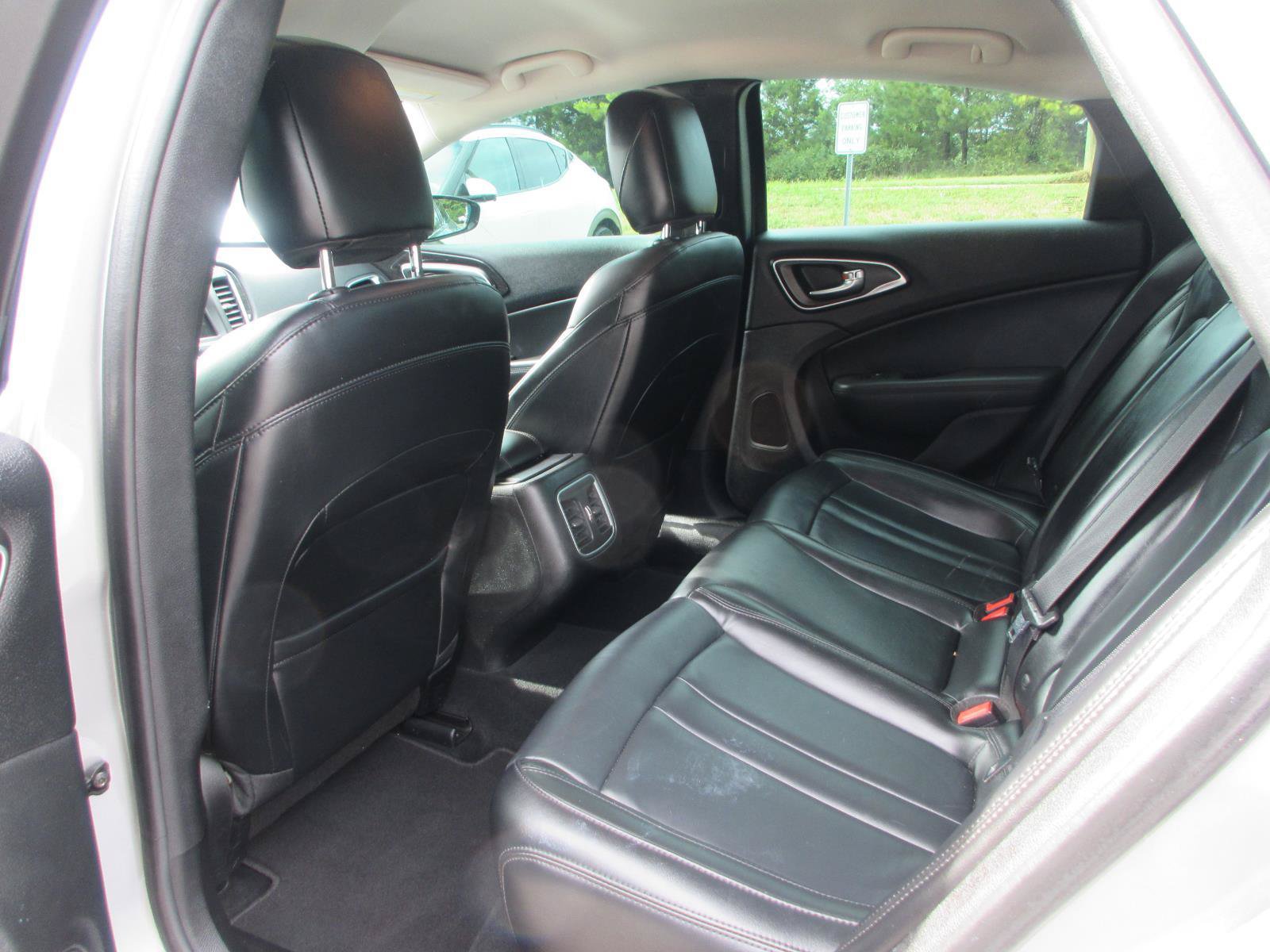 Used 2015 Chrysler 200 C w/ Navigation & Sound Group I FWD image 10