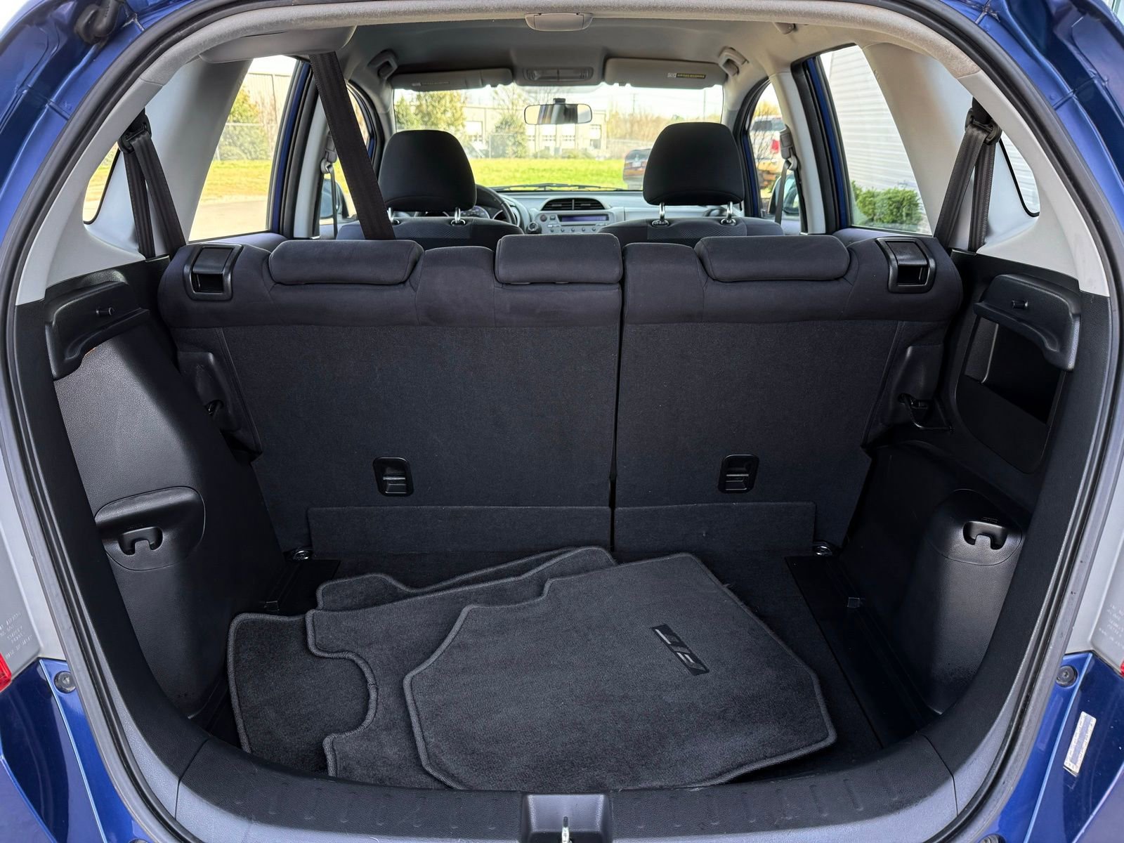 Used 2010 Honda Fit Sport image 36
