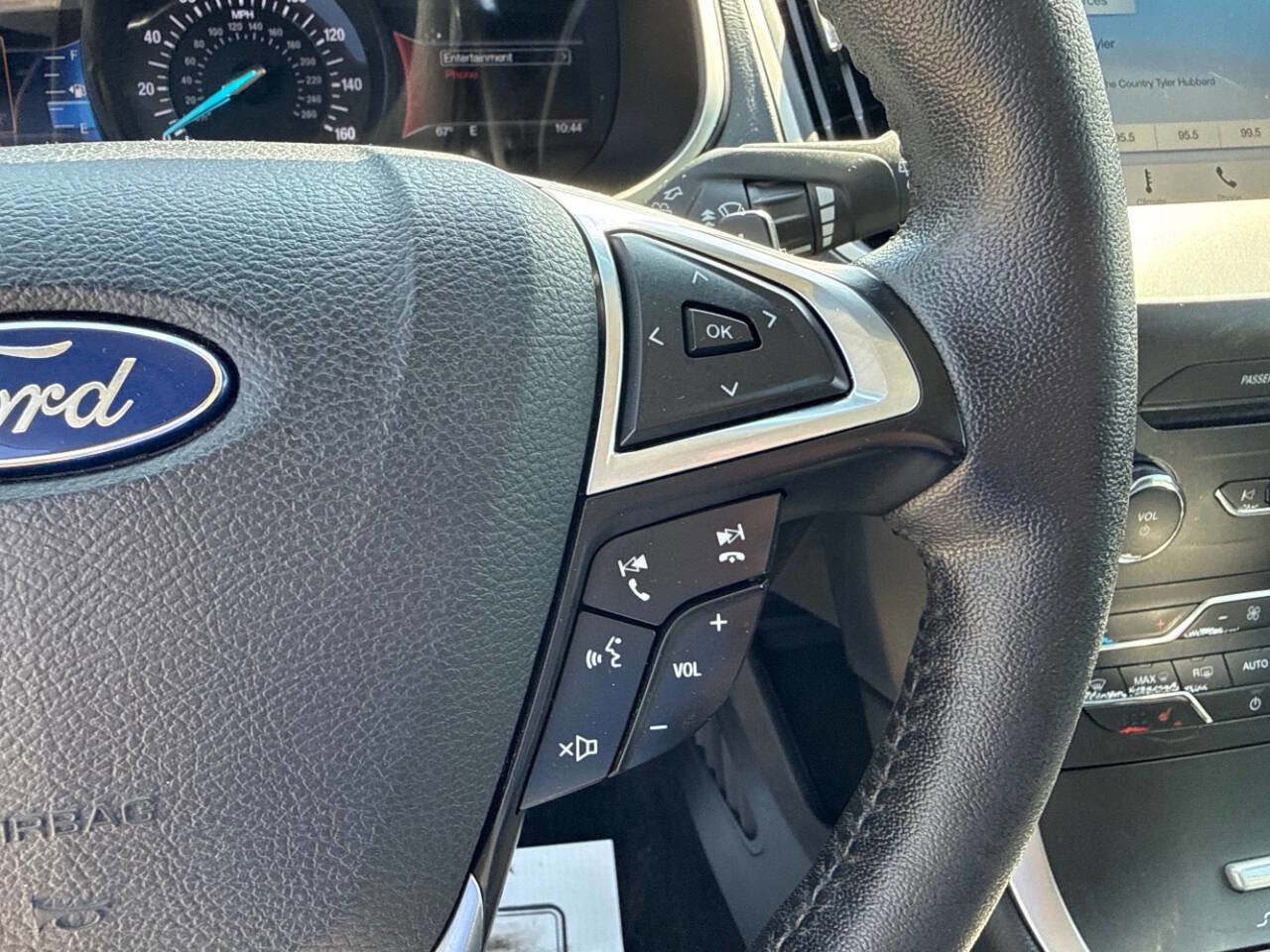 Used 2016 Ford Edge SEL w/ Equipment Group 201A AWD/4WD image 16