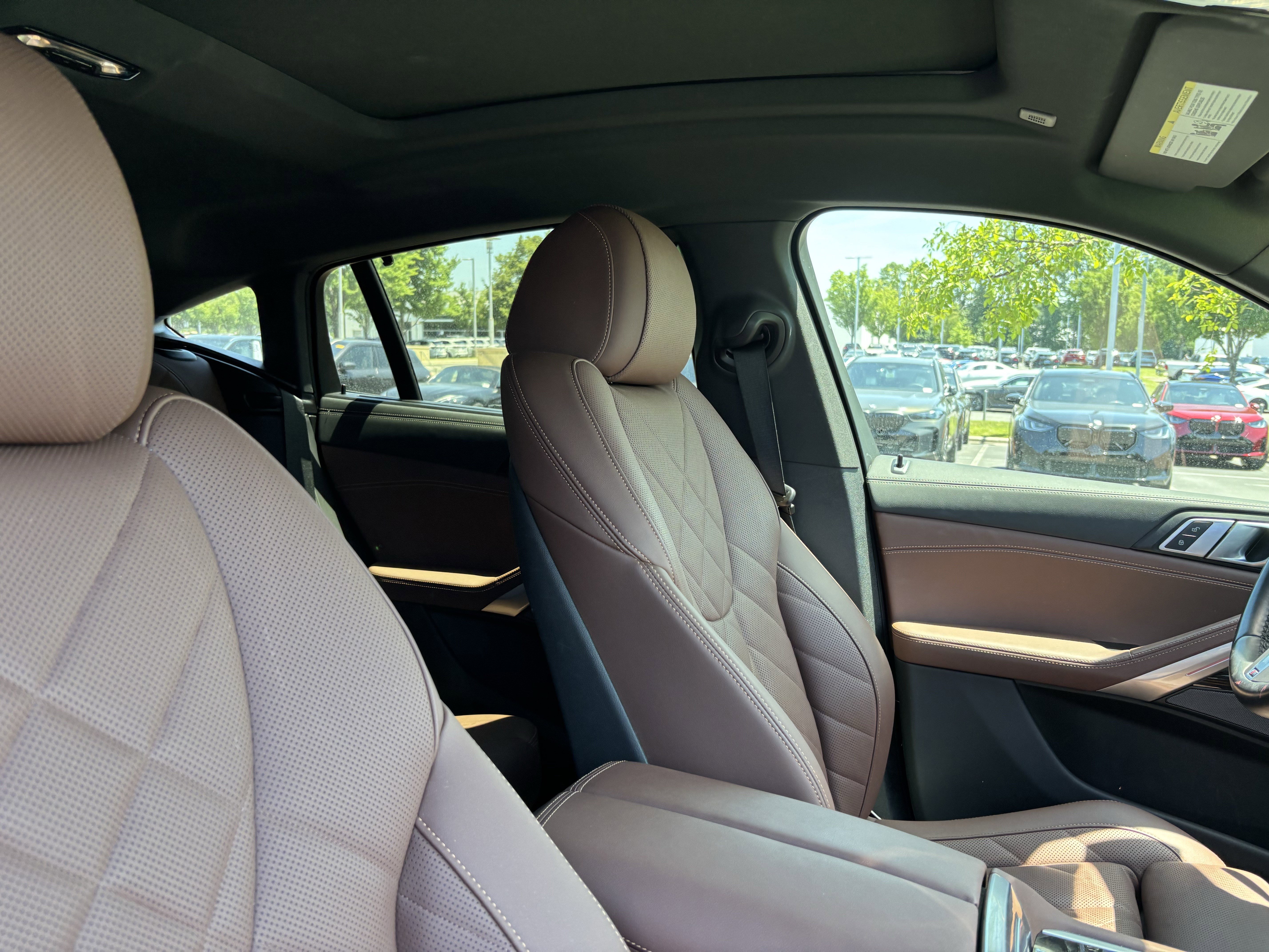 Used 2025 BMW X6 xDrive40i w/ Executive Package AWD/4WD image 35