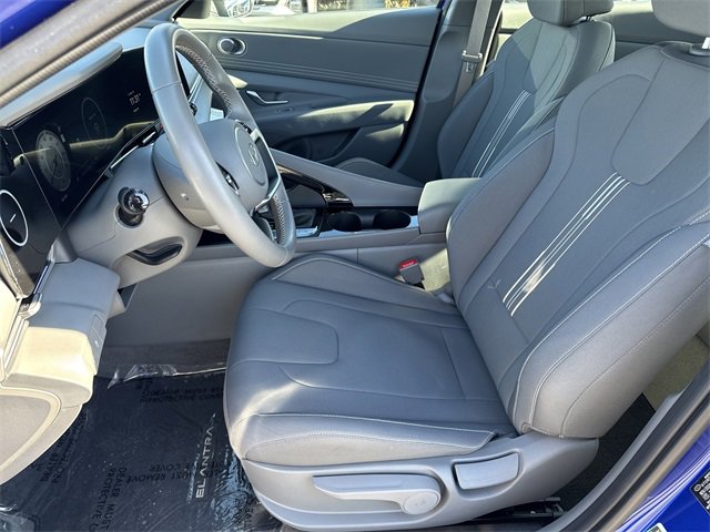Certified 2025 Hyundai Elantra SEL image 9