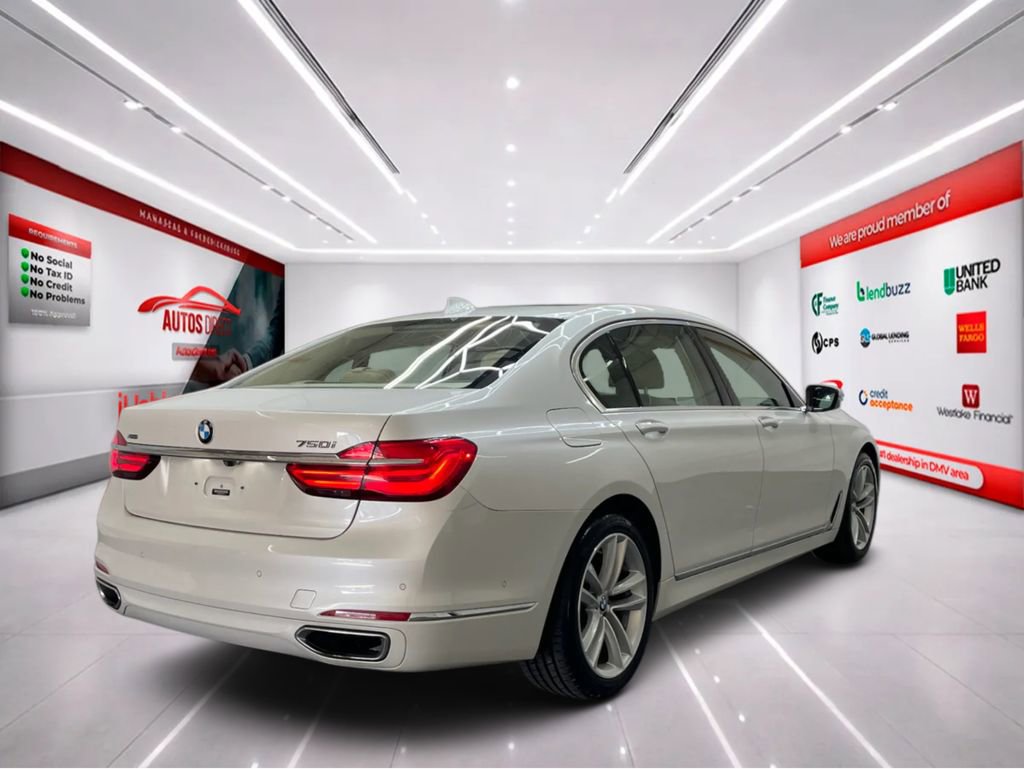 Used 2016 BMW 750i xDrive image 8