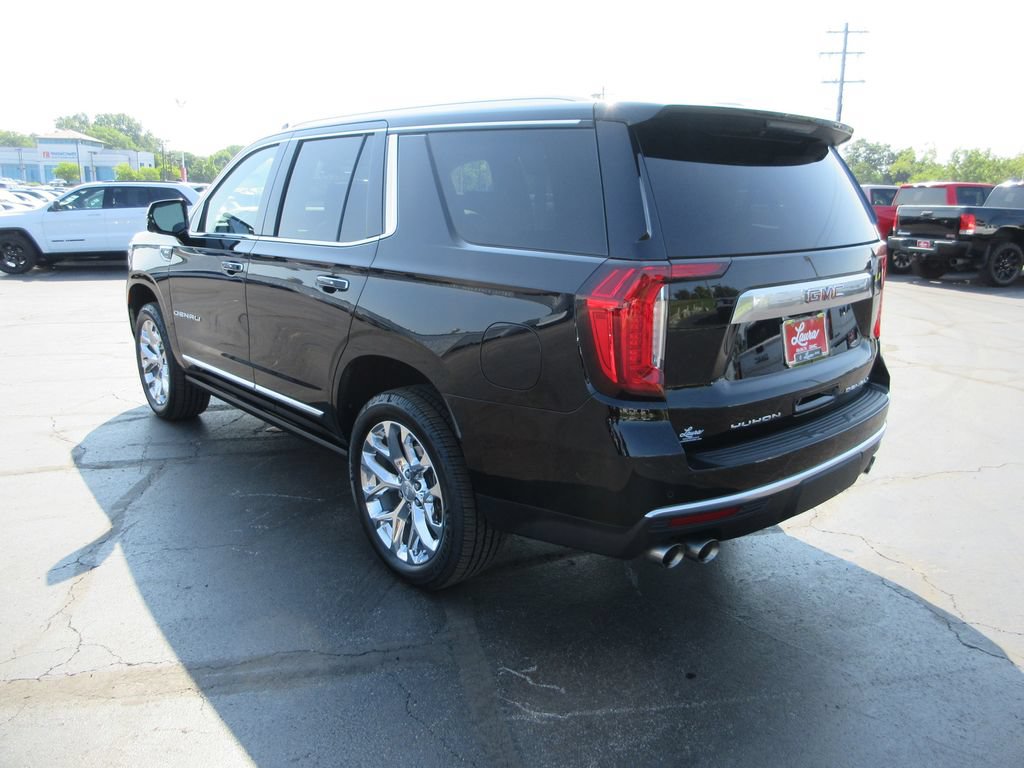 Certified 2022 GMC Yukon Denali w/ Denali Premium Package AWD/4WD image 10