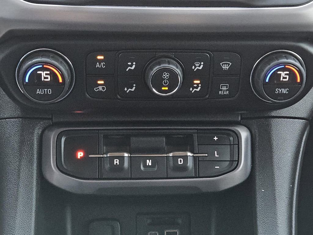 Used 2022 GMC Acadia AT4 w/ Technology Package image 13