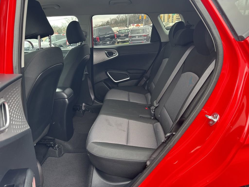 Used 2024 Kia Soul LX w/ Option Group 015 image 28