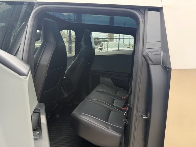 Used 2024 Tesla Cybertruck AWD Crew Cab image 11