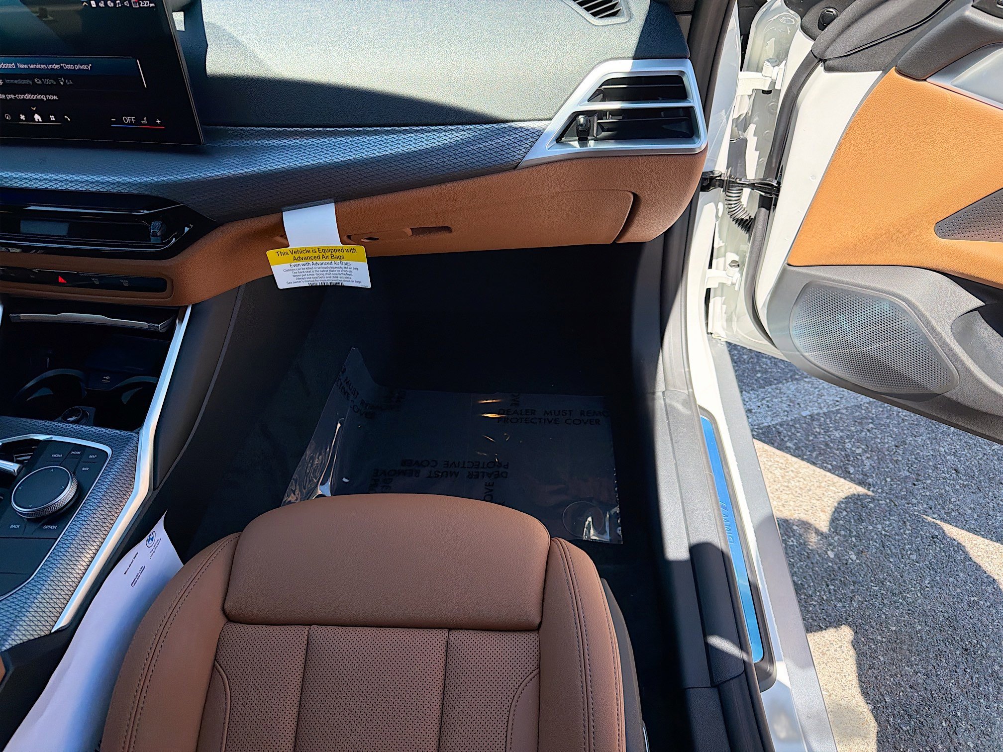 New 2026 BMW i4 eDrive40 w/ Parking Assistance Package RWD image 17