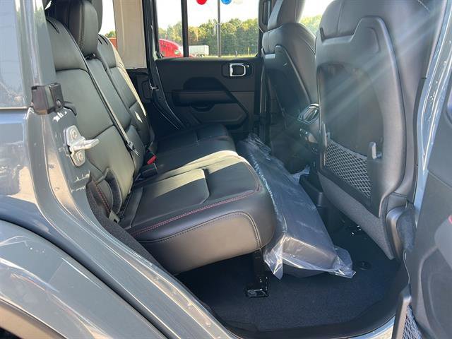 New 2025 Jeep Wrangler Unlimited Rubicon image 24