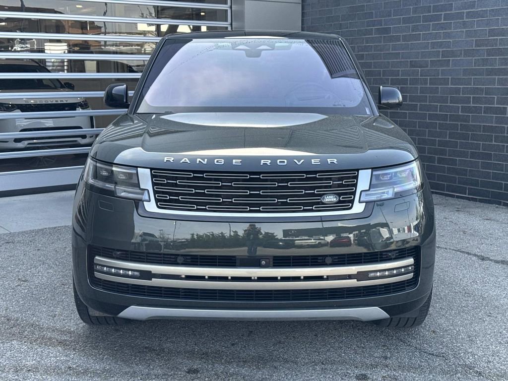 Certified 2023 Land Rover Range Rover Long Wheelbase SE AWD/4WD image 2