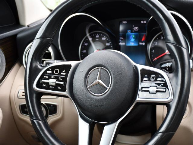 Used 2019 Mercedes-Benz C 300 4MATIC Sedan image 20