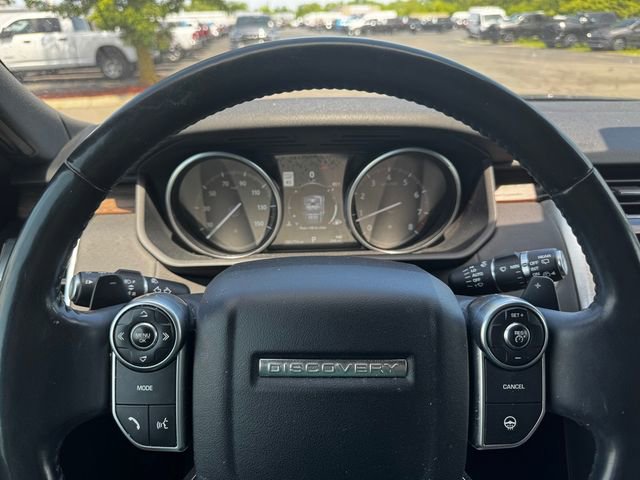 Used 2017 Land Rover Discovery HSE AWD/4WD image 24