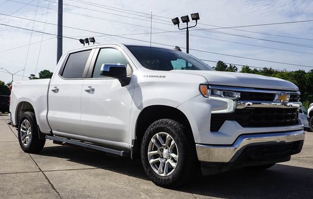 Used 2023 Chevrolet Silverado 1500 LT AWD/4WD image 2