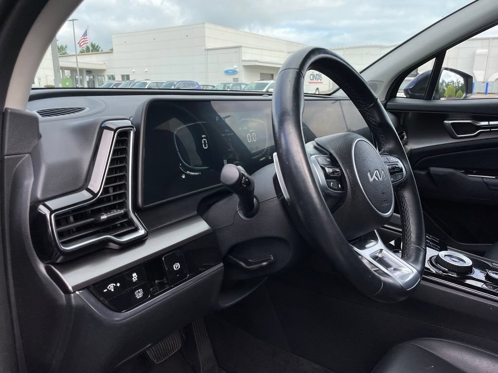 Used 2025 Kia Sportage EX AWD/4WD image 28