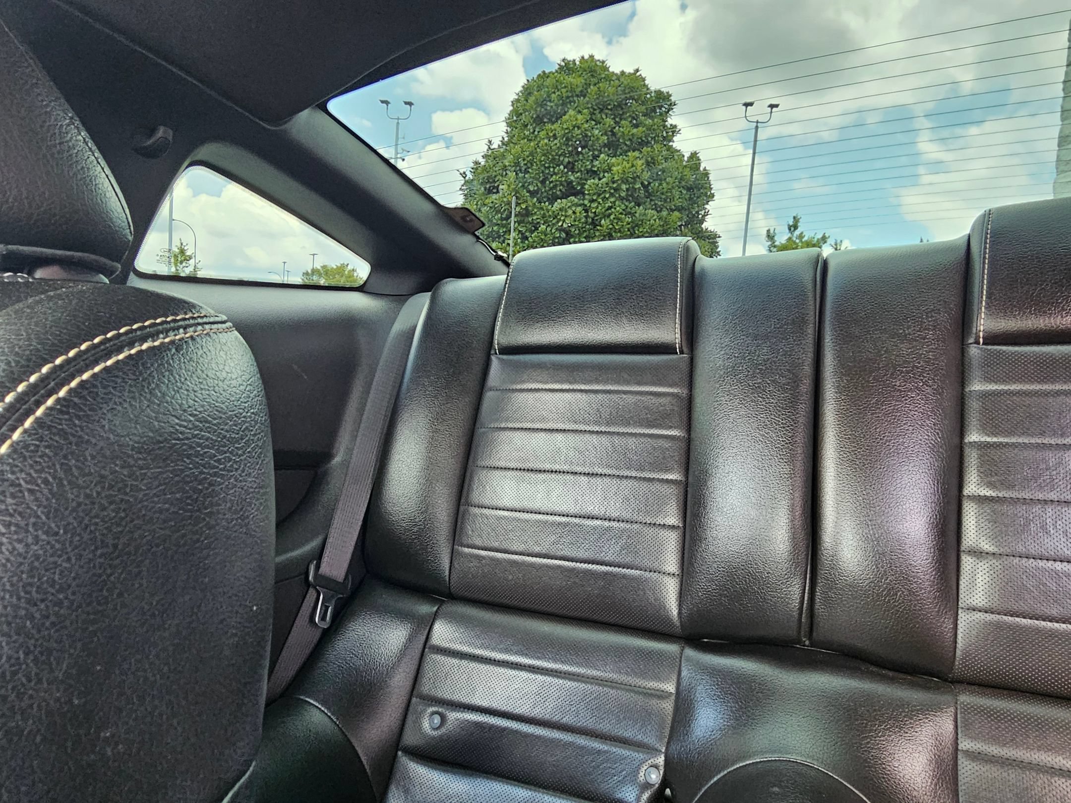 Used 2010 Ford Mustang GT Premium RWD image 22