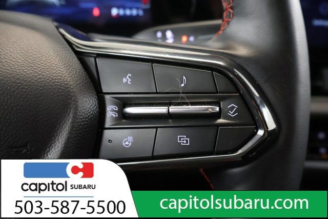 Used 2025 Chevrolet Equinox RS AWD/4WD image 19