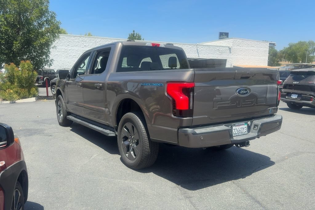Used 2023 Ford F150 Lightning XLT w/ Equipment Group 312A High AWD/4WD image 8