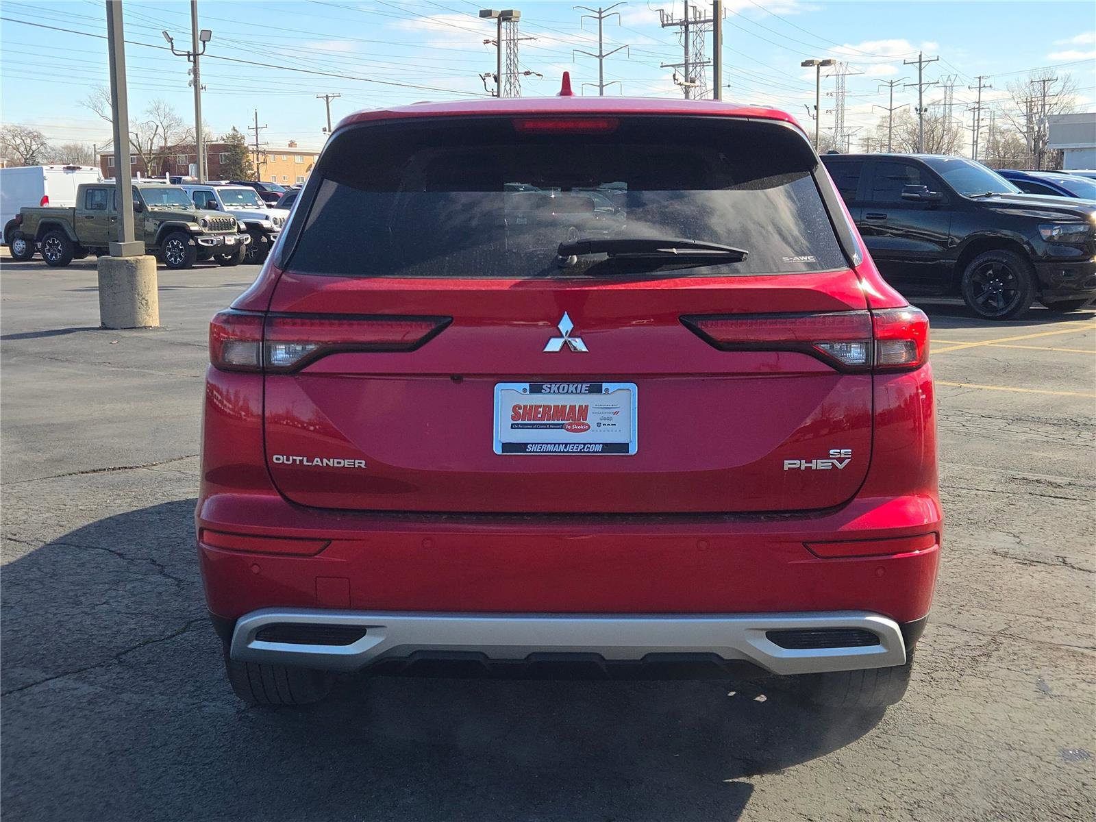 Used 2024 Mitsubishi Outlander 4WD Plug-In Hybrid image 16