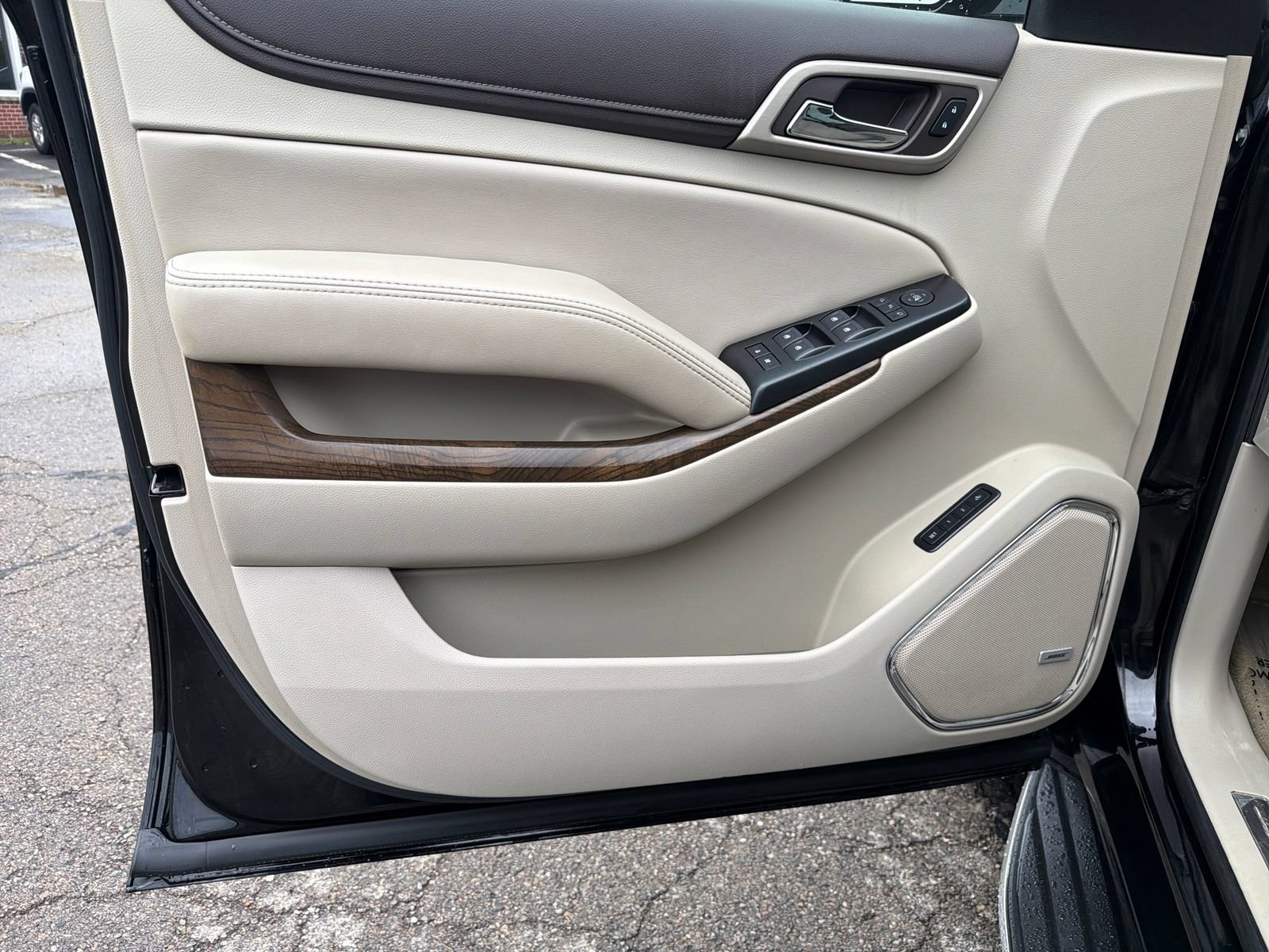 Used 2018 GMC Yukon Denali AWD/4WD image 12