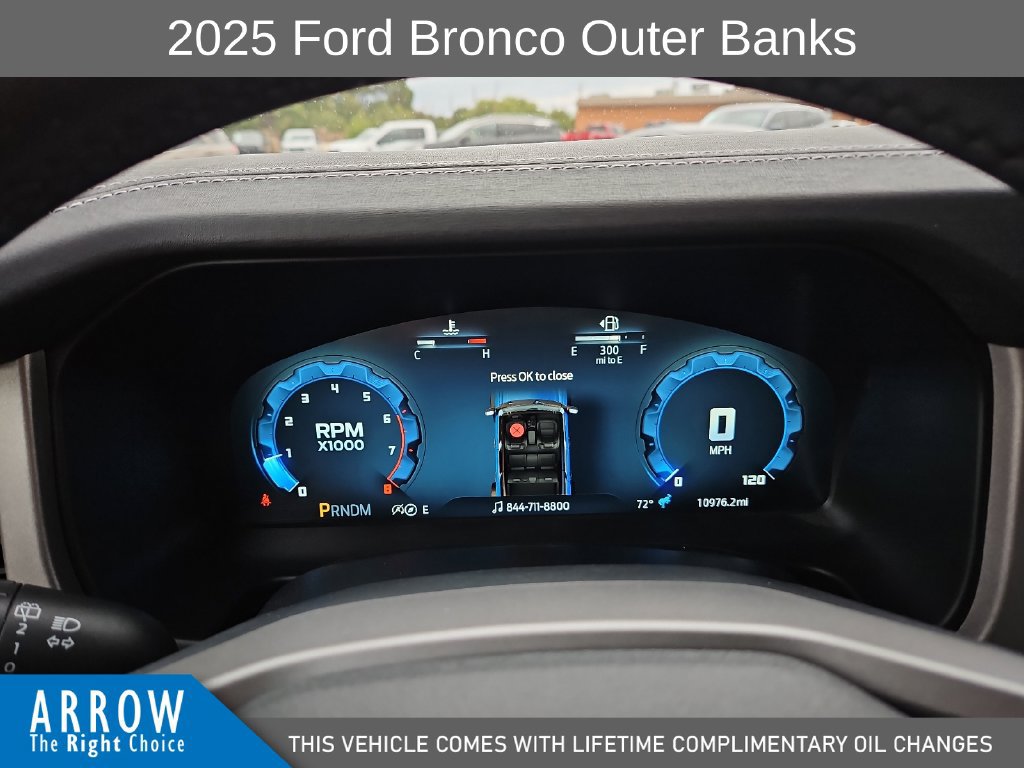 Used 2025 Ford Bronco Outer Banks AWD/4WD image 26