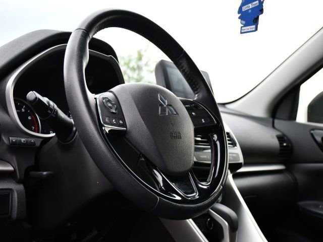 Used 2024 Mitsubishi Eclipse Cross AWD image 11