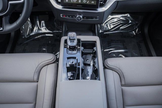 New 2026 Volvo XC90 B5 Ultra image 26