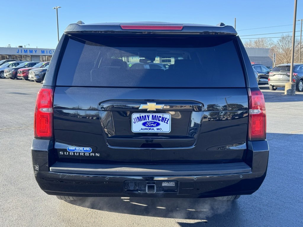 Used 2018 Chevrolet Suburban LT image 27