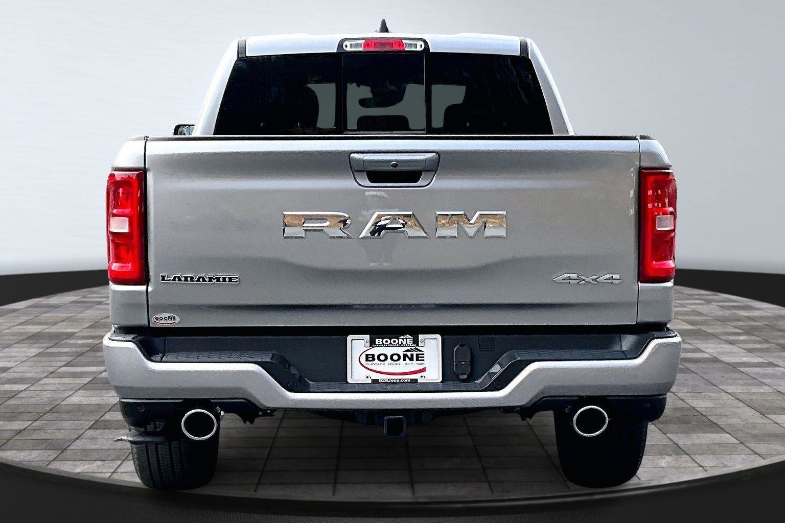 New 2026 RAM 1500 Laramie AWD/4WD image 5