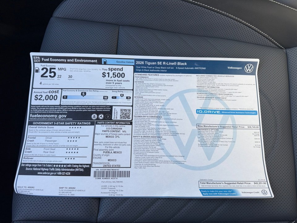 New 2026 Volkswagen Tiguan SE R-Line AWD/4WD image 34