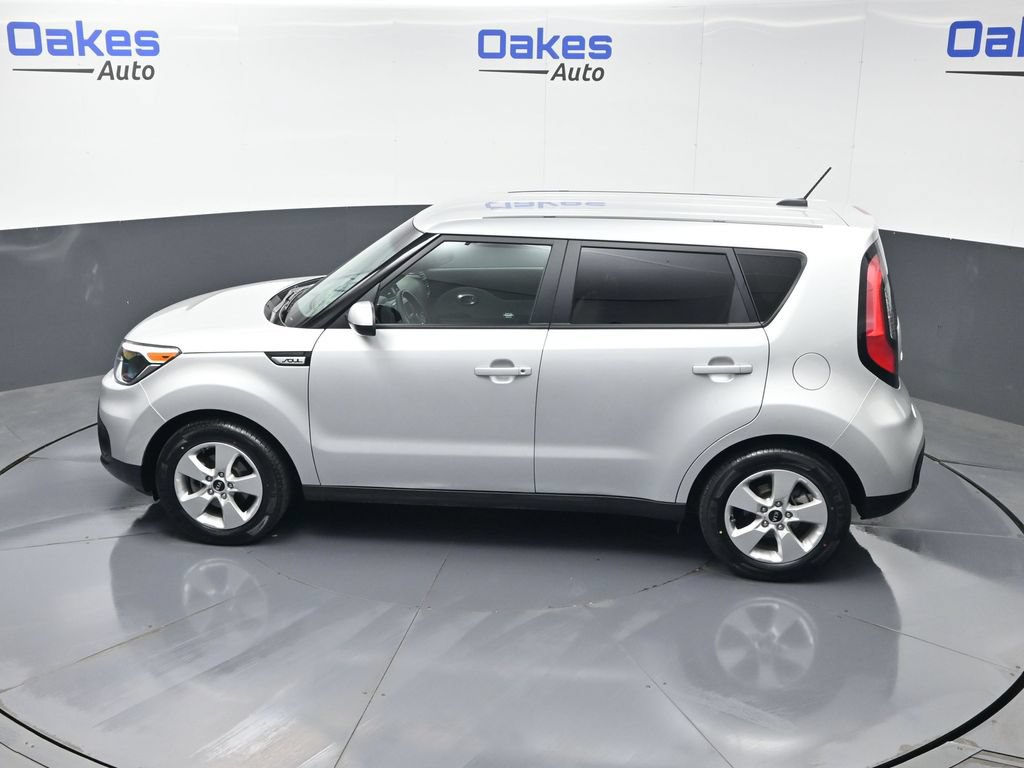 Used 2017 Kia Soul FWD image 44