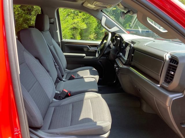 Used 2023 Chevrolet Silverado 1500 LT AWD/4WD image 34