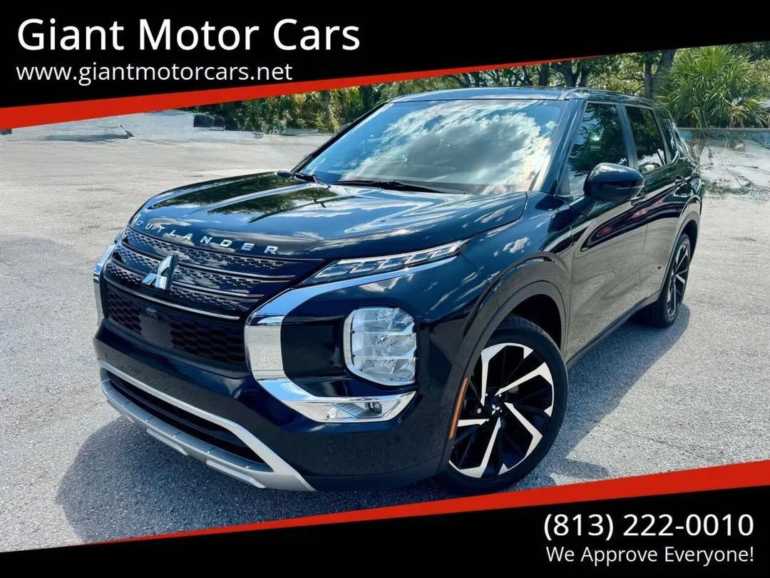 Used 2024 Mitsubishi Outlander SE FWD image 1