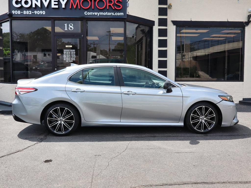 Used 2020 Toyota Camry LE FWD image 9