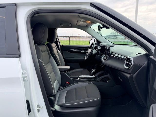 Certified 2025 Chevrolet TrailBlazer LT w/ Convenience Package image 11