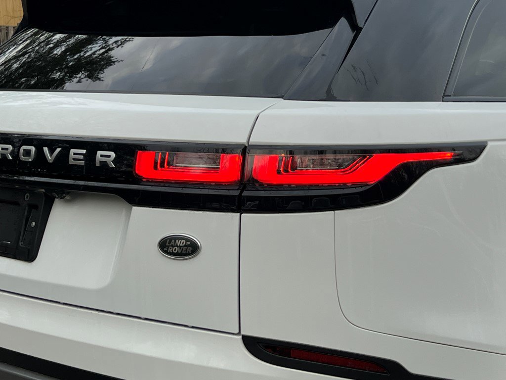 Used 2018 Land Rover Range Rover Velar S image 6