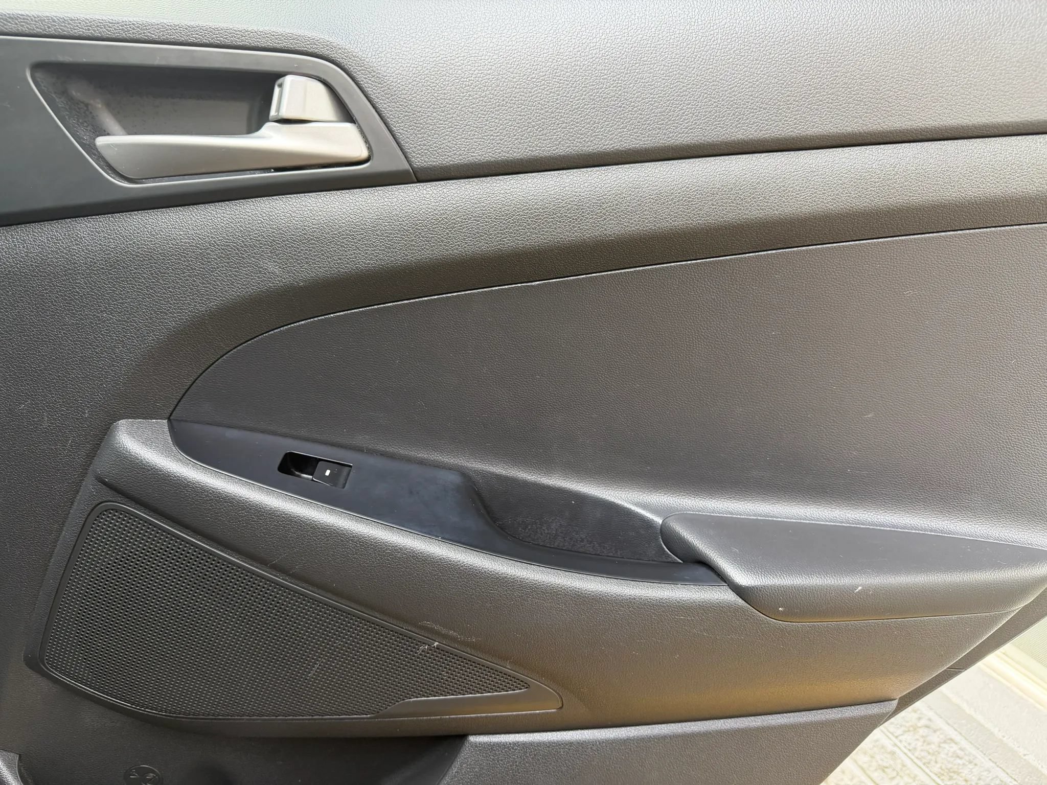 Used 2018 Hyundai Tucson Value FWD image 11
