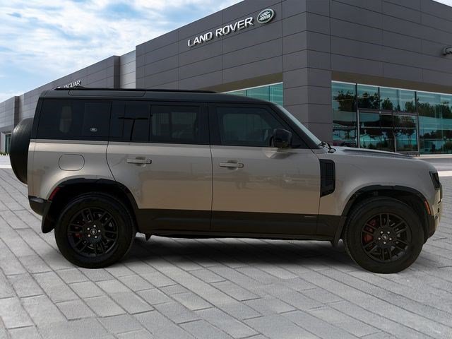 Certified 2023 Land Rover Defender 110 X AWD/4WD image 6