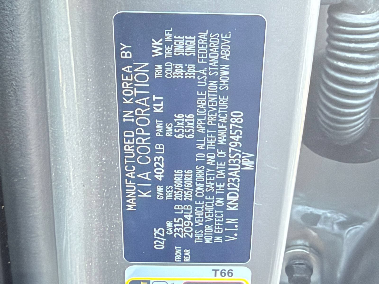 Used 2025 Kia Soul LX w/ LX Technology Package FWD image 26